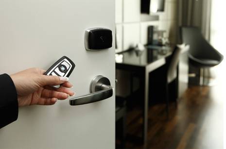 VingCard Elsafe Collaborates in Mobile Hotel Booking Functionality for Automobiles