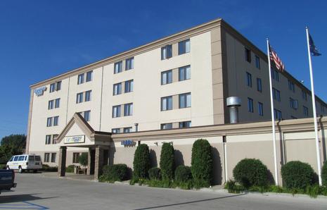 Expressway Inn Bismarck Adapts to Evolving Travel Trends with Rollout of ASSA ABLOY Hospitality Mobile Access