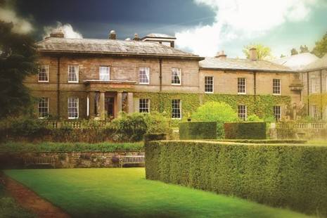 Robert Parker Collection seamlessly manages 6 properties with Guestline solutions 