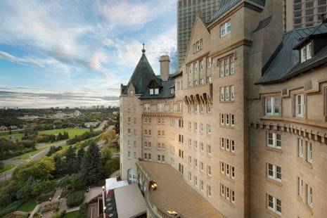 Fairmont Hotel Macdonald 