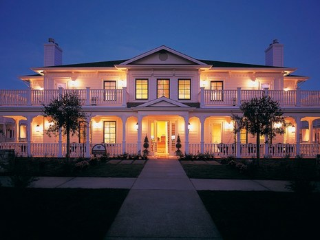 Renowned Sonoma Hotel & Spa MacArthur Place Came for Guest Texting, Stayed for Radio-Free Operations 