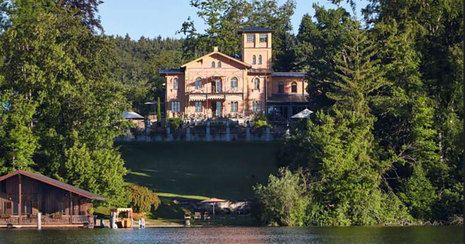 Heavenly Hospitality Venue in the Cloud